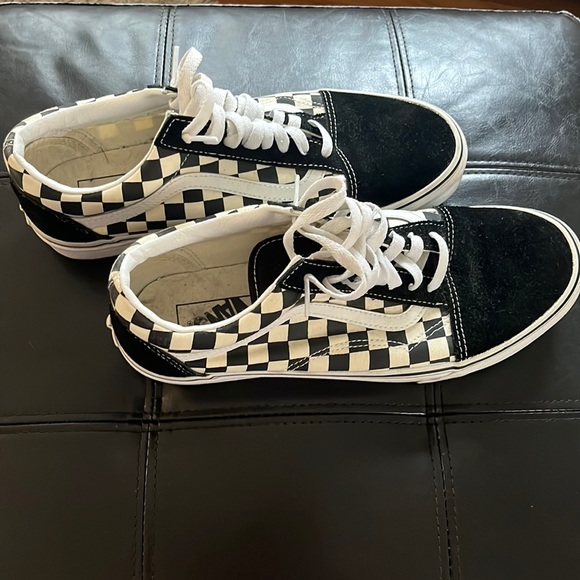 Men’s Black & White Checkered Old Skool Vans - Picture 1 of 4